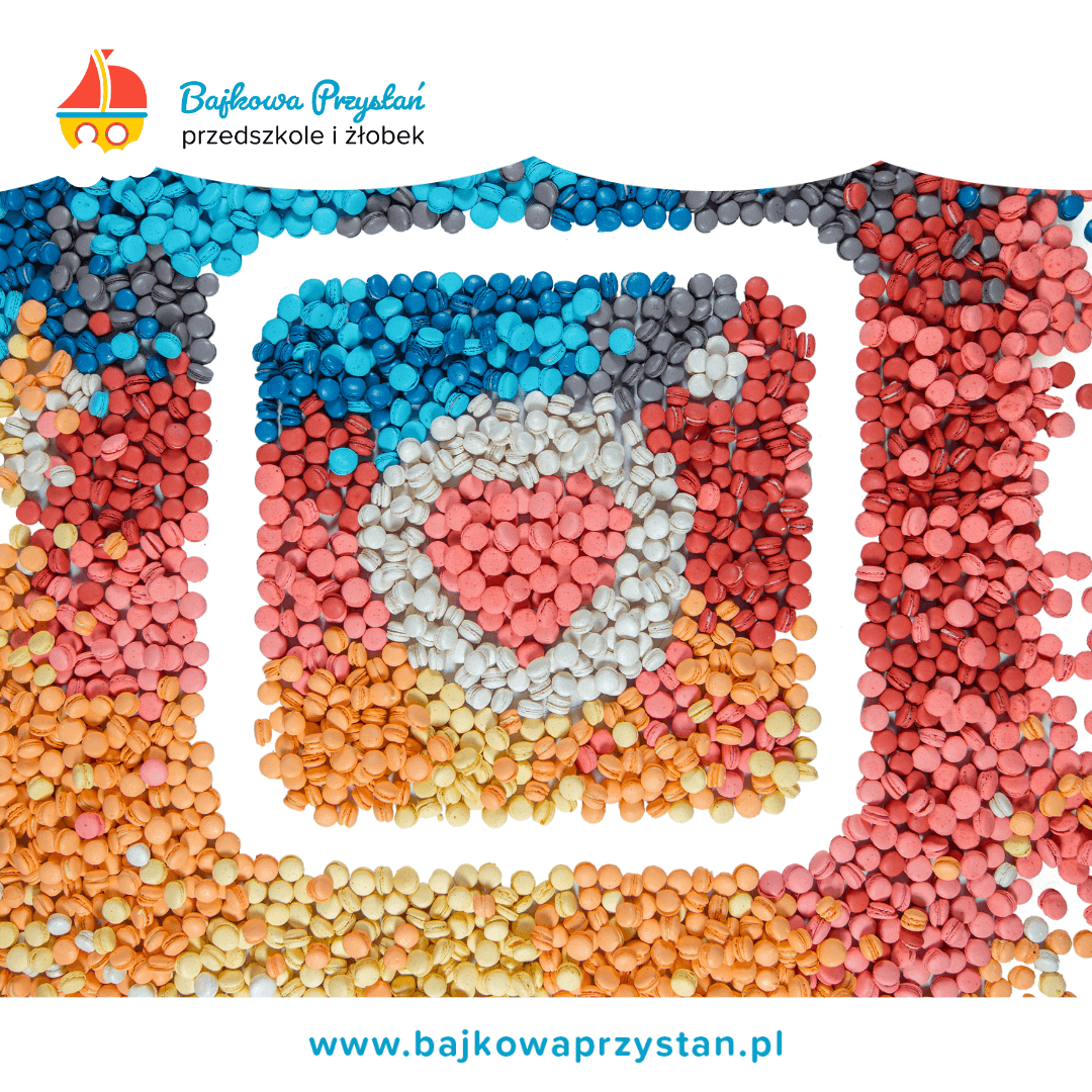 Logo Instagrama w sensoplastycznej odsłonie z użyciem kolorowych i naturalnych materiałów.